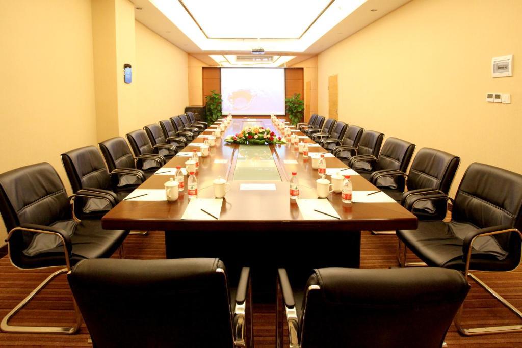 Wuhan New Beacon Jinyinhu International Hotel Extérieur photo